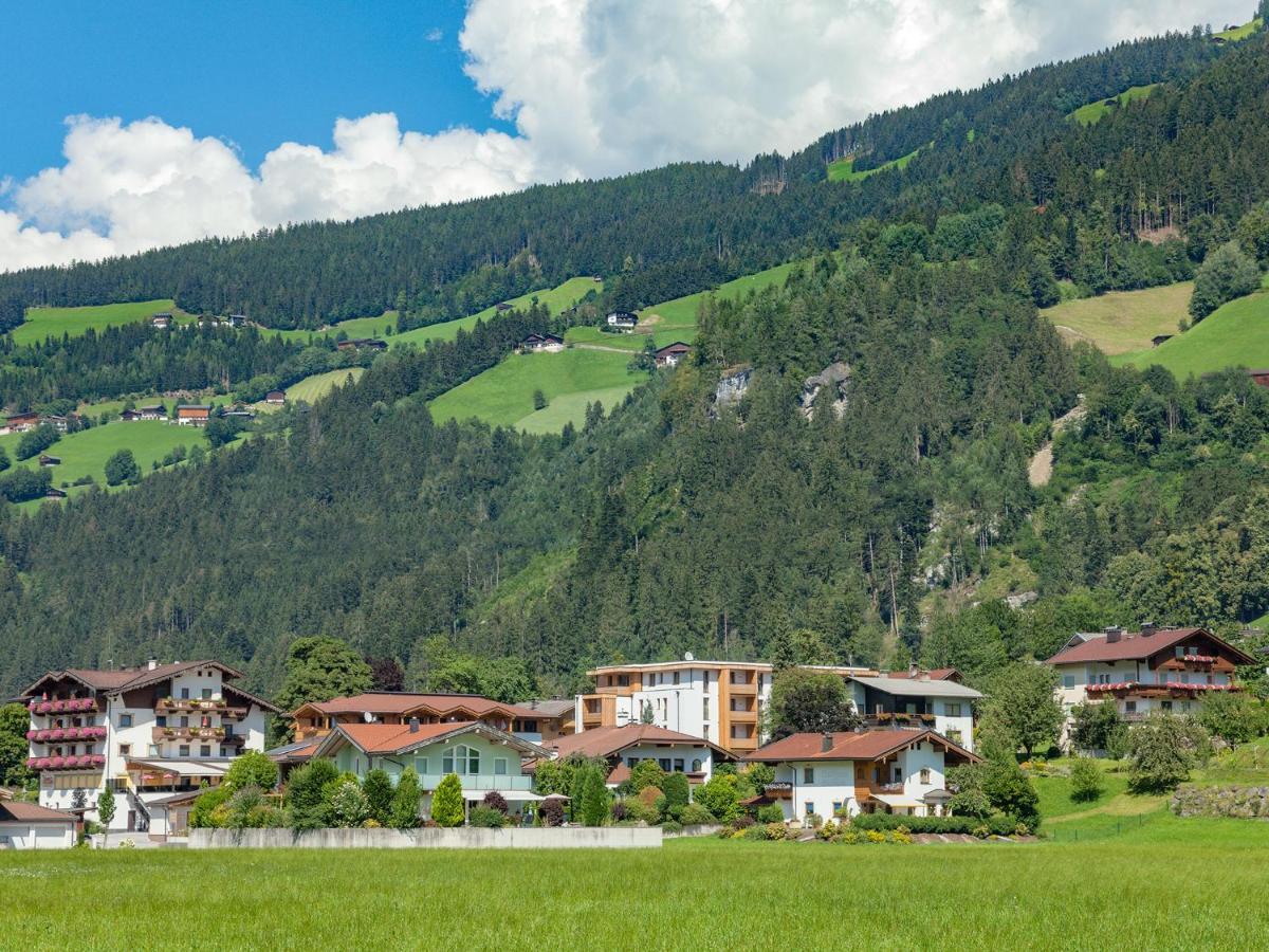 Alpin Apartments Mayrhofen Esterno foto